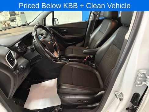 Used 2019 Chevrolet Trax LT w/ LT Convenience Package FWD image 10