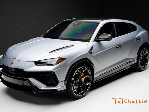 Used 2024 Lamborghini Urus Performante AWD/4WD image 1