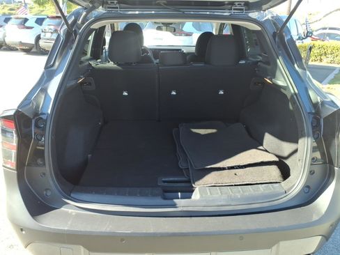 Certified 2025 Nissan Kicks SV image 8