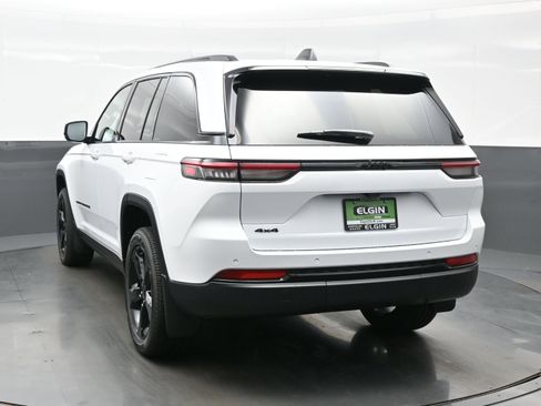 New 2025 Jeep Grand Cherokee Altitude AWD/4WD image 4