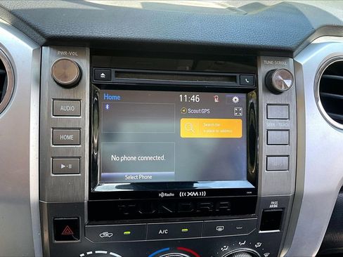 Used 2018 Toyota Tundra SR5 w/ SR5 Upgrade Package AWD/4WD image 24