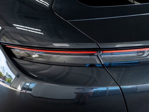 Used 2020 Porsche Taycan Turbo image 24