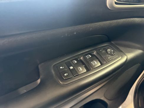 Used 2015 Jeep Grand Cherokee Altitude RWD image 18