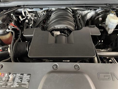 Used 2018 GMC Yukon Denali w/ Open Road Package image 6