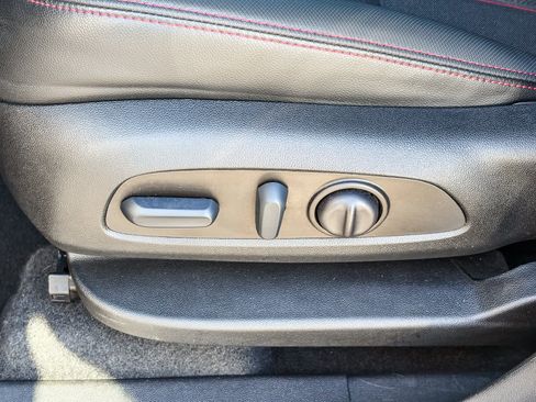 Used 2022 Chevrolet Equinox RS w/ Infotainment Package image 20