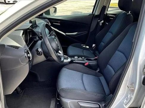 Used 2020 Toyota Yaris LE FWD image 23
