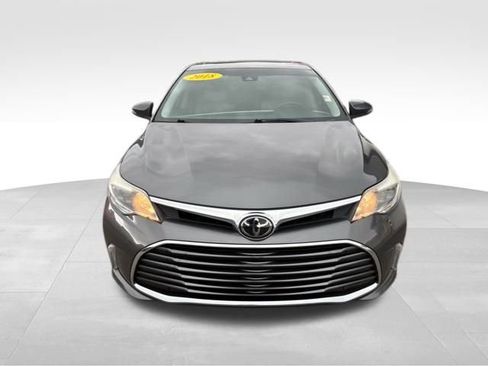 Used 2018 Toyota Avalon XLE Premium image 7