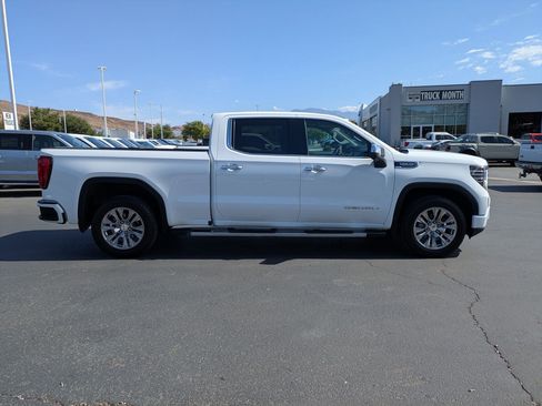 Used 2023 GMC Sierra 1500 Denali AWD/4WD image 2