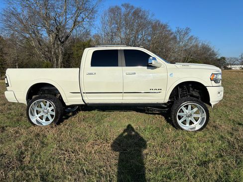 Used 2019 RAM 2500 Limited image 2
