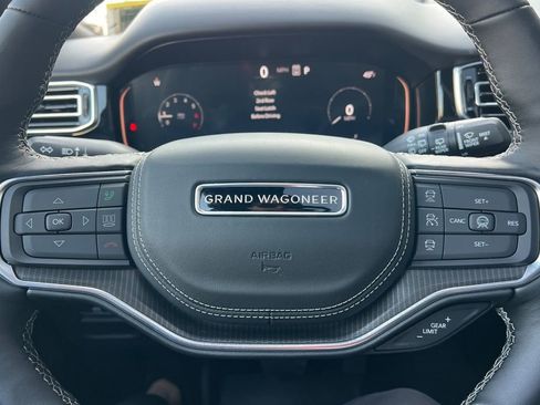 New 2026 Jeep Grand Wagoneer L Summit w/ Premium Group III image 25