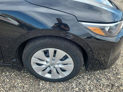 Used 2024 Nissan Sentra S FWD image 2