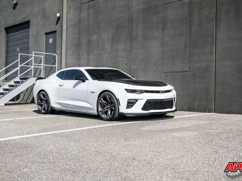 Used 2018 Chevrolet Camaro SS image 54