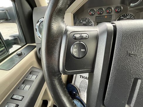 Used 2010 Ford F250 Lariat image 15