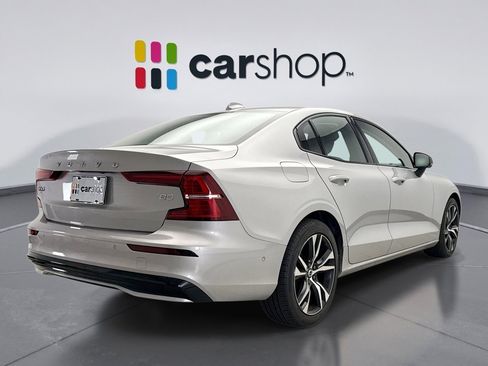 Used 2024 Volvo S60 B5 Plus FWD image 5