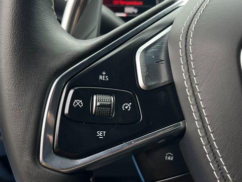 Used 2023 Chevrolet Corvette Stingray Premium Conv w/ Z51 Performance Package image 28