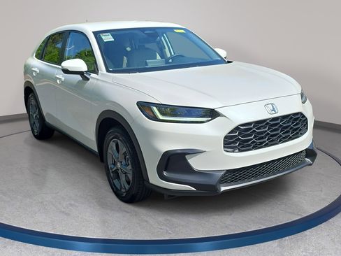 New 2026 Honda HR-V LX image 3