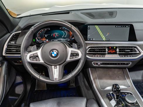 Used 2022 BMW X5 xDrive40i w/ M Sport Package image 11