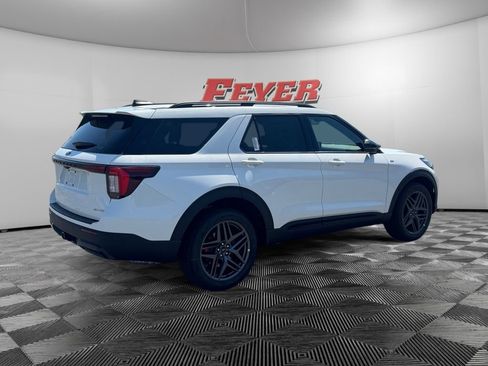 New 2026 Ford Explorer ST-Line w/ ST-Line Street Pack AWD/4WD image 5
