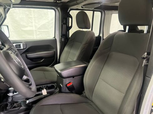 Used 2023 Jeep Wrangler Unlimited Sport AWD/4WD image 17