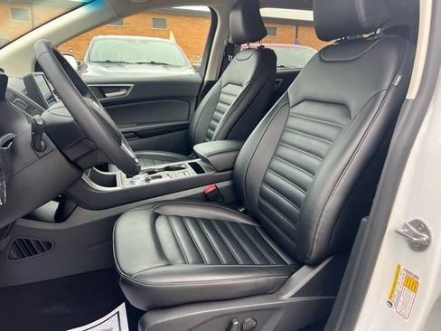 Certified 2024 Ford Edge SEL w/ Convenience Package AWD/4WD image 18