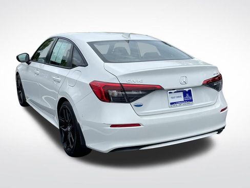 Used 2023 Honda Civic Sport image 4
