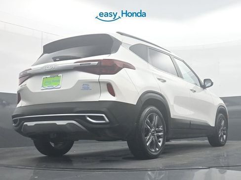 Used 2023 Kia Seltos S w/ Navigation Package image 33