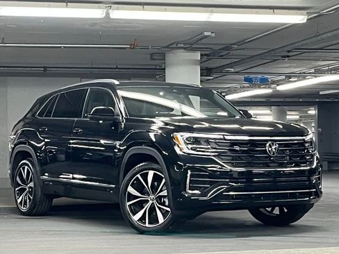 Used 2025 Volkswagen Atlas Cross Sport SEL Premium R-Line AWD/4WD image 2