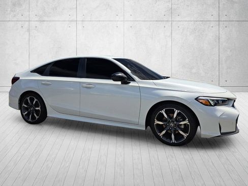 Used 2025 Honda Civic Sport image 2