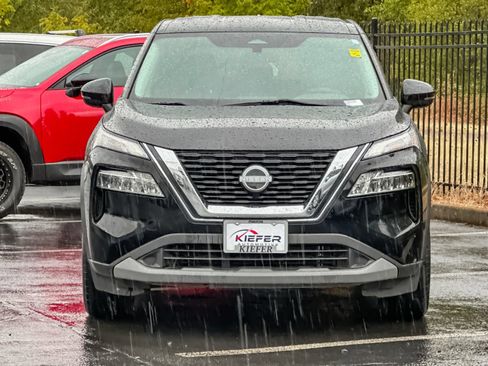 Used 2022 Nissan Rogue SV AWD/4WD image 8