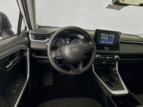 Certified 2022 Toyota RAV4 XLE image 18