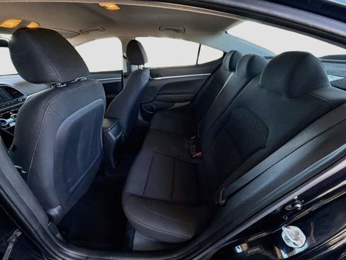 Used 2019 Hyundai Elantra SE w/ Cargo Package FWD image 25