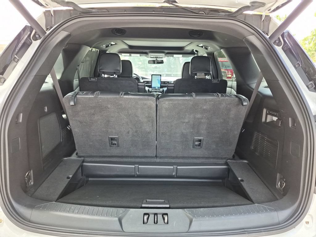 Used 2022 Ford Explorer ST w/ Equipment Group 401A AWD/4WD image 28
