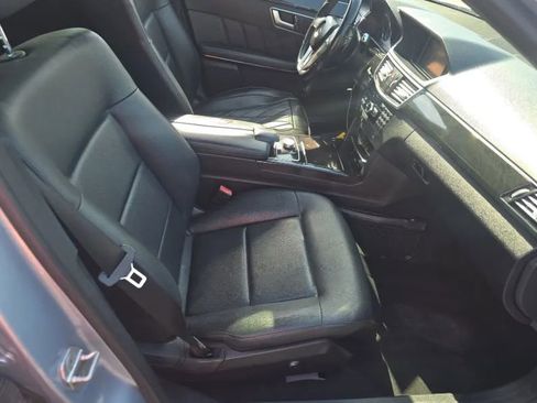 Used 2013 Mercedes-Benz E 350 4MATIC Sedan w/ Premium 1 Pkg image 8