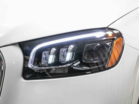 New 2026 Mercedes-Benz Maybach GLS 600 4MATIC image 4