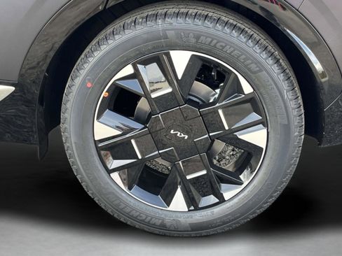 New 2026 Kia Sportage SX FWD image 11