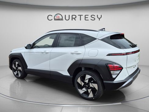New 2026 Hyundai Kona Limited FWD image 3