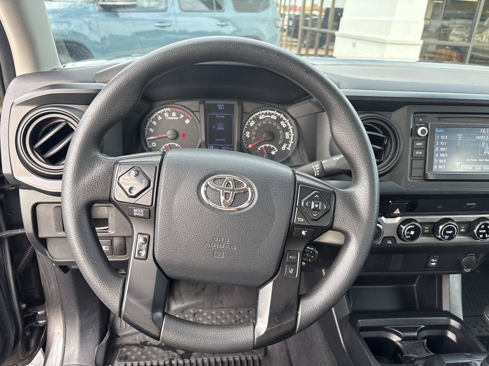 Used 2018 Toyota Tacoma SR AWD/4WD image 16