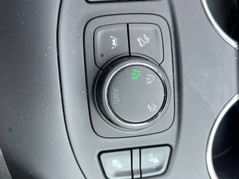Used 2023 GMC Terrain SLT w/ LPO, Floor Liner Package AWD/4WD image 36
