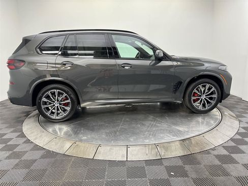 New 2026 BMW X5 xDrive40i w/ Executive Package AWD/4WD image 17