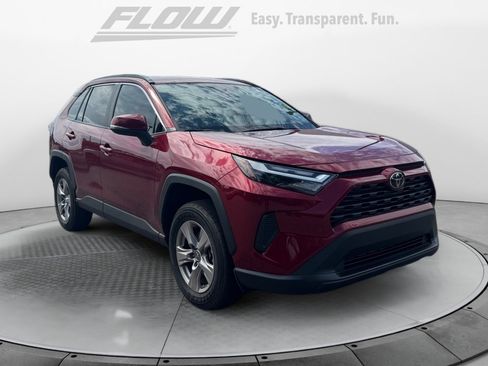 Used 2025 Toyota RAV4 XLE FWD image 1