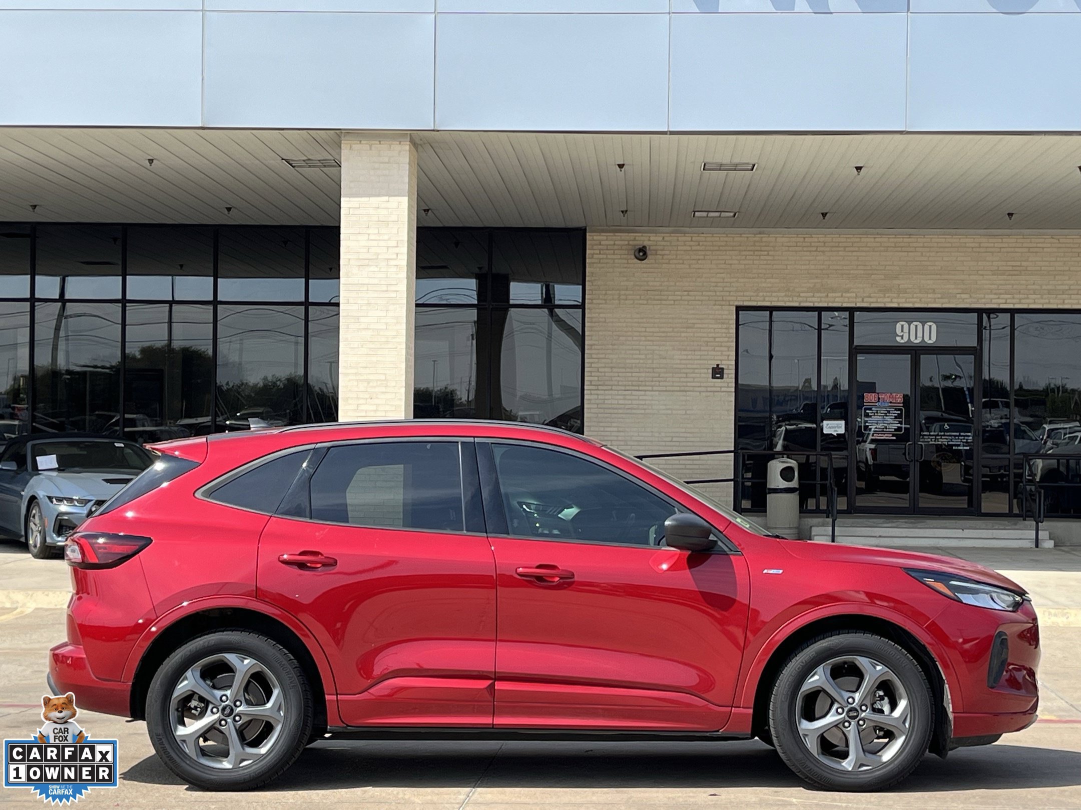 Used 2023 Ford Escape ST-Line w/ Tech Pack #1 FWD image 3