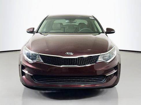 Used 2016 Kia Optima LX w/ LX Convenience Package image 2