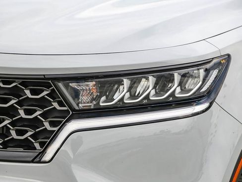 Used 2023 Kia Sorento X-Line EX image 5