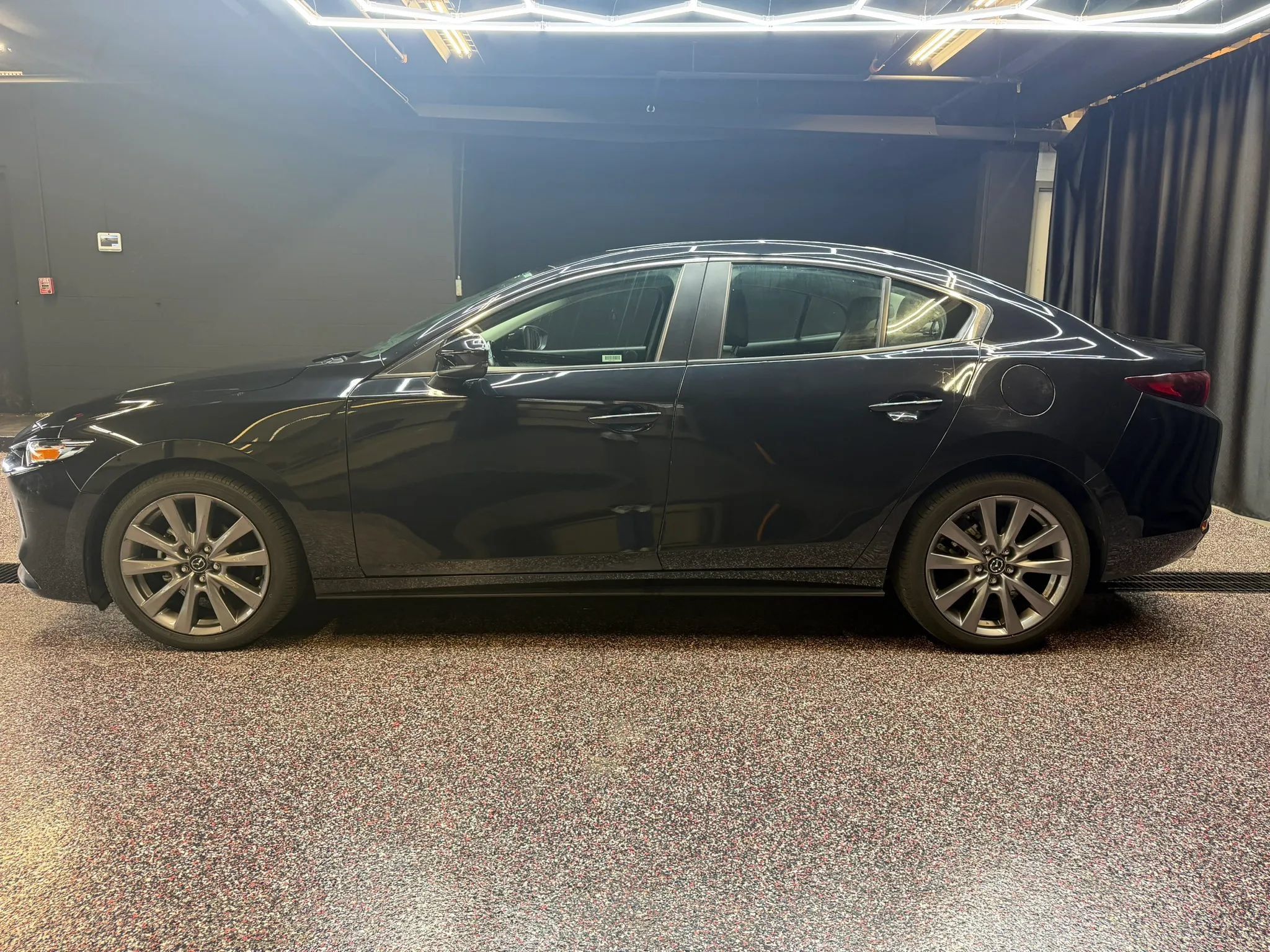 Used 2025 MAZDA MAZDA3 s FWD image 4