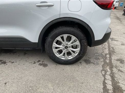 Used 2025 Ford Escape Active w/ Cold Weather Package AWD/4WD image 42