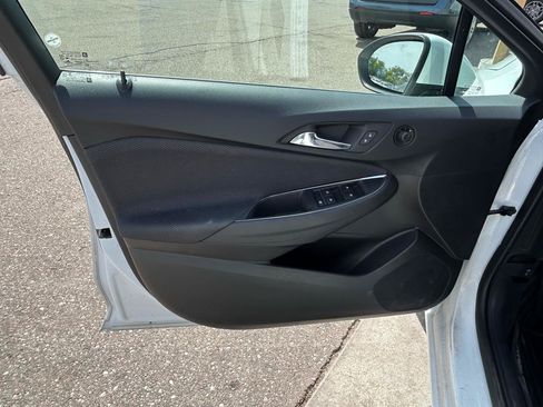 Used 2019 Chevrolet Cruze LT FWD image 14