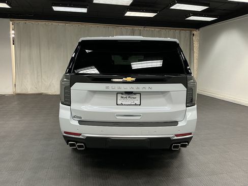 New 2026 Chevrolet Suburban High Country AWD/4WD image 4