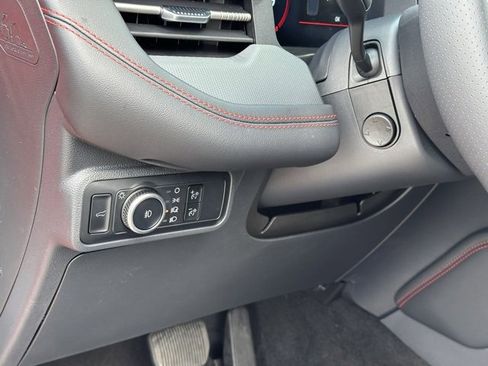 New 2025 Ford Explorer ST-Line w/ Premium Package image 12