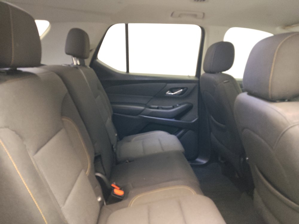 Used 2021 Chevrolet Traverse LS FWD image 19