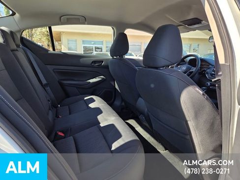 Used 2025 Nissan Altima 2.5 SV image 13